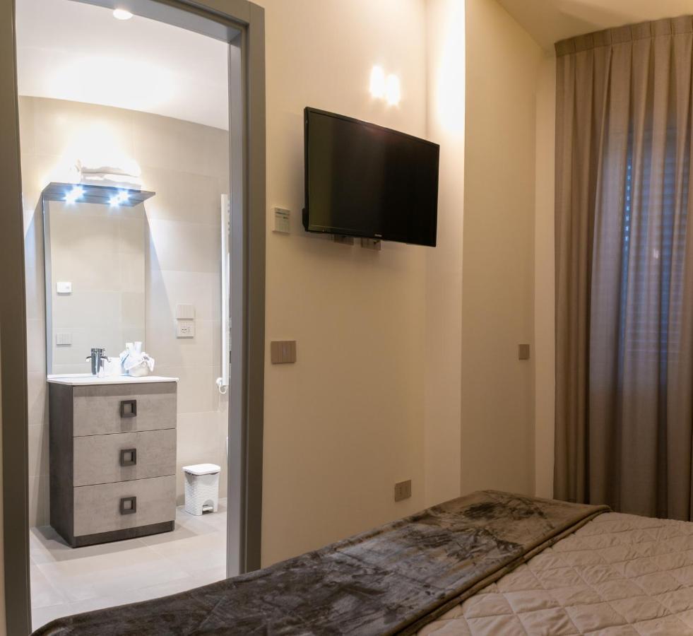 Brigante Suites Misano Adriatico Luaran gambar