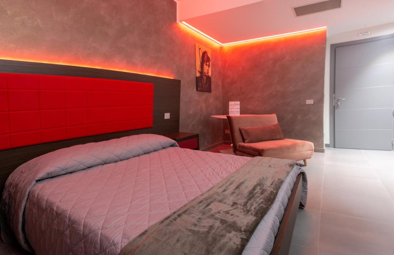 Brigante Suites Misano Adriatico Luaran gambar