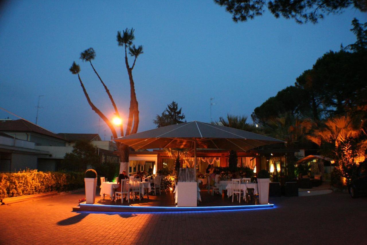 Brigante Suites Misano Adriatico Luaran gambar
