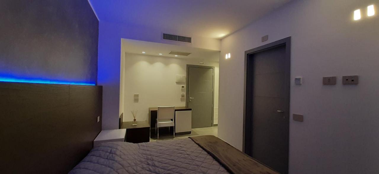 Brigante Suites Misano Adriatico Luaran gambar