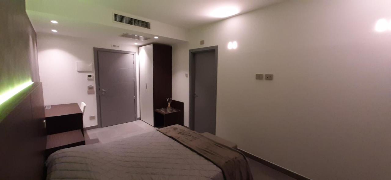 Brigante Suites Misano Adriatico Luaran gambar